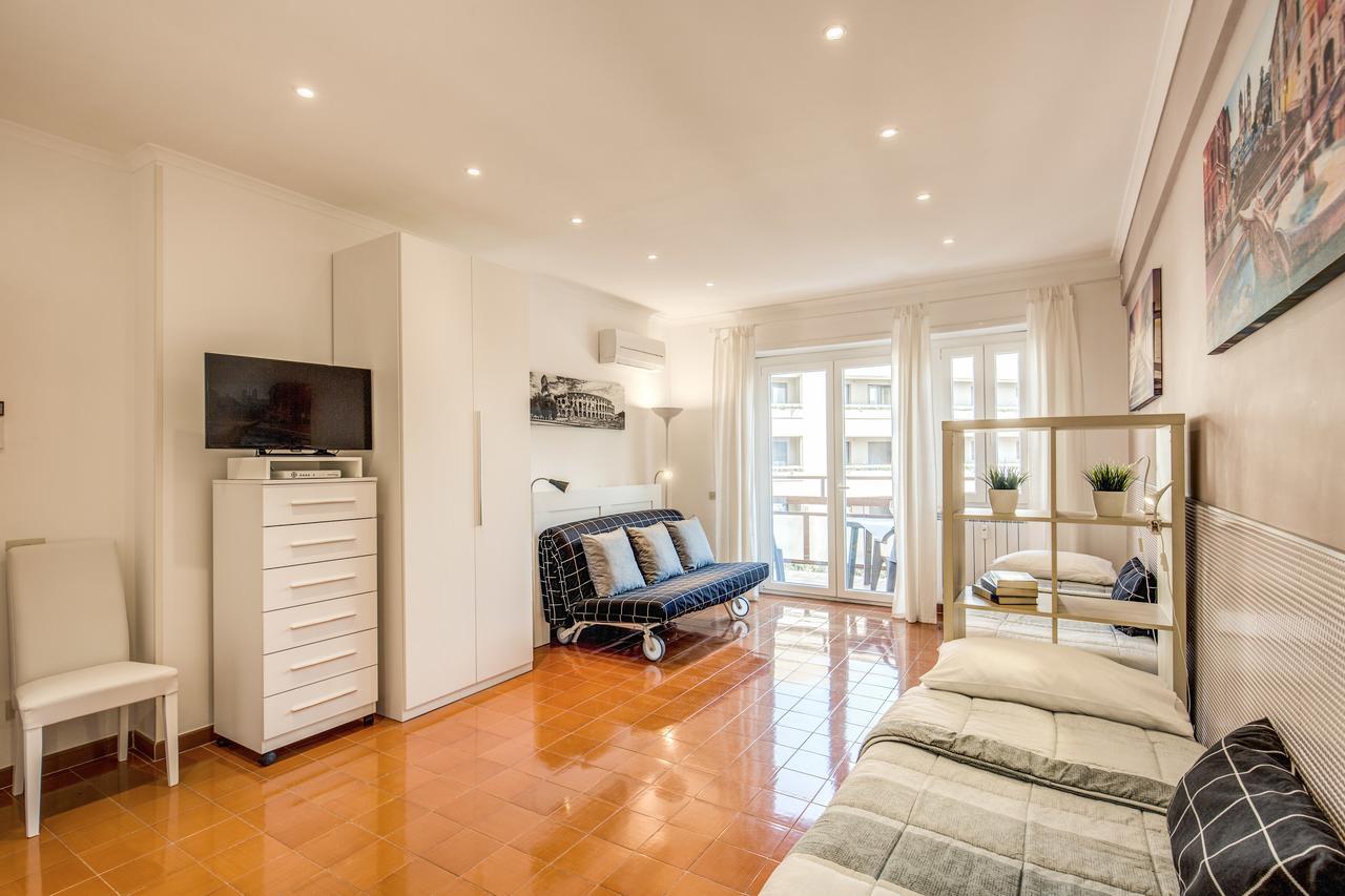 Rome4Guest Ostia 2 Apartment Bagian luar foto